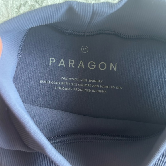 Sleeveless top Yoga Pants w/pockets Paragon
XS - Picture 6 of 6